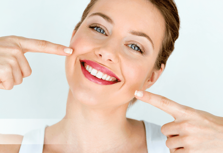 Especialistas en Estética Dental en Bogotá, blanqueamiento, diseño de sonrisa, carillas en resina, carillas cerámicas y resinas de alta estética